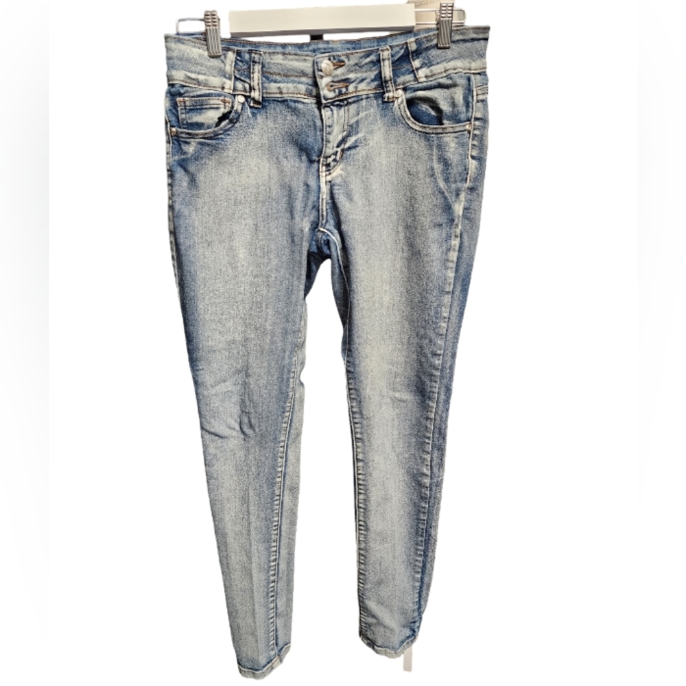 Sold***Truth & Theory Plus Size 12 Skinny Blue Distressed  Jeans